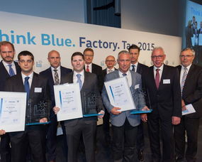 汽車新聞技術(shù)服務(wù) 驅(qū)動(dòng)信息時(shí)代汽車行業(yè)革新的引擎